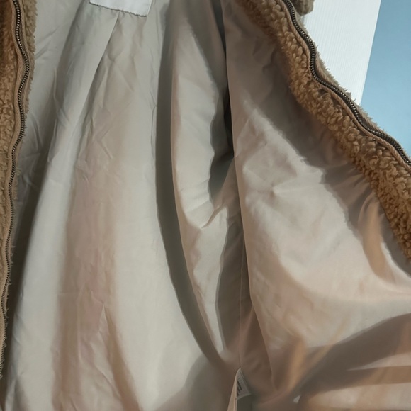 Hollister Tan Sherpa Jacket -Size Small - Picture 5 of 6